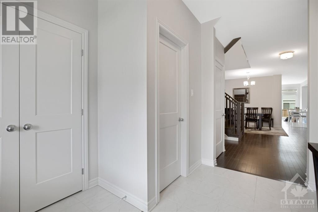 703 Moonflower Crescent, Ottawa, Ontario  K1T 0X8 - Photo 2 - 1354474