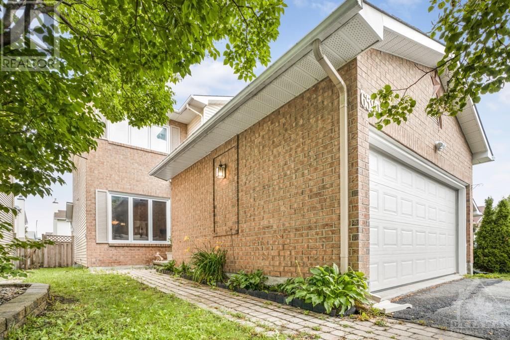 6589 Des Merles Lane, Orleans, Ontario  K1C 6P4 - Photo 2 - 1354741