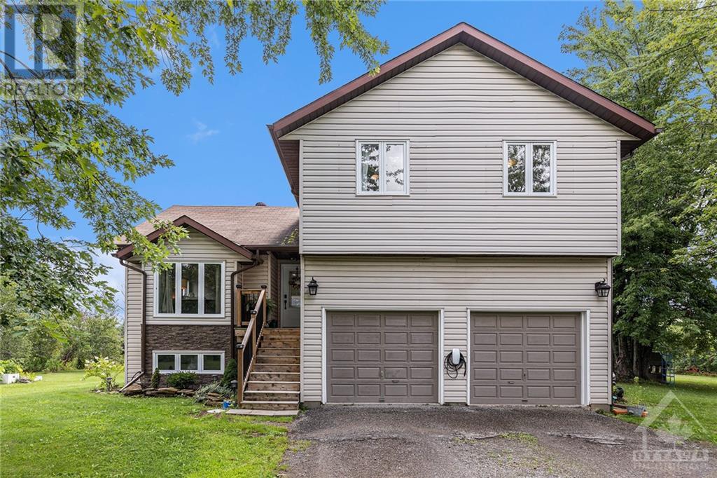 831 CODE DRIVE, montague, Ontario