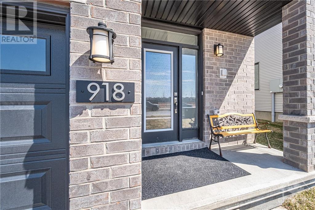 918 Brian Good Avenue, Ottawa, Ontario  K4M 1B2 - Photo 2 - 1355578