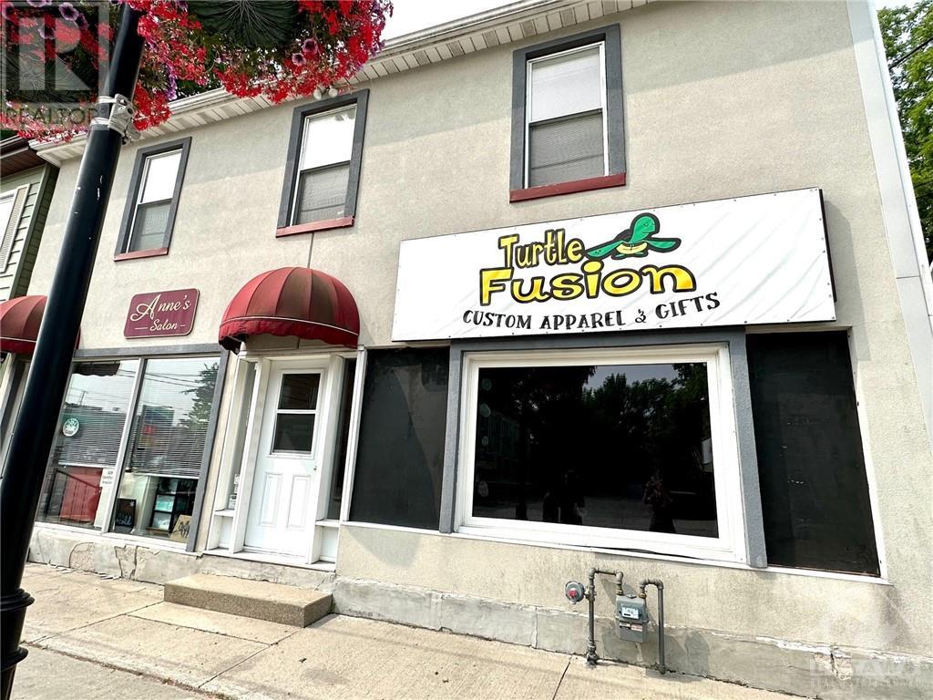 26 WILSON STREET W, perth, Ontario