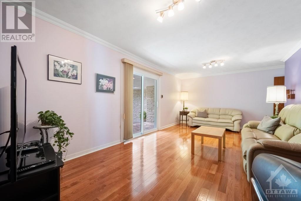 42 Whippoorwill Drive, Ottawa, Ontario  K1J 7H9 - Photo 12 - 1349303