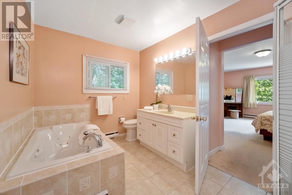 42 Whippoorwill Drive, Ottawa, Ontario  K1J 7H9 - Photo 18 - 1349303