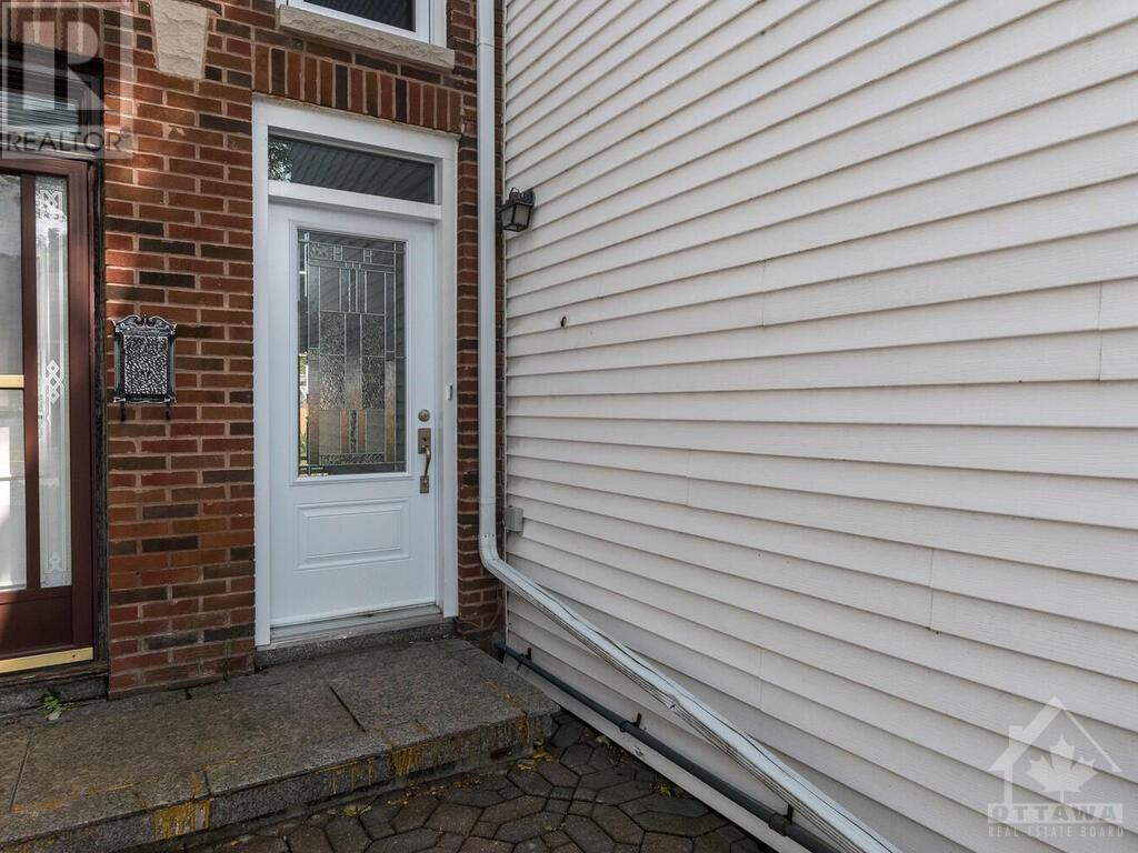 5 Estelle Crescent, Nepean, Ontario  K2H 5W9 - Photo 2 - 1355513