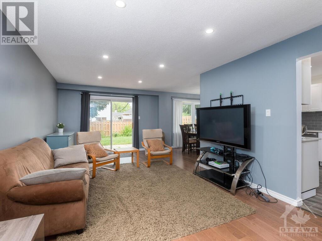 5 Estelle Crescent, Nepean, Ontario  K2H 5W9 - Photo 3 - 1355513