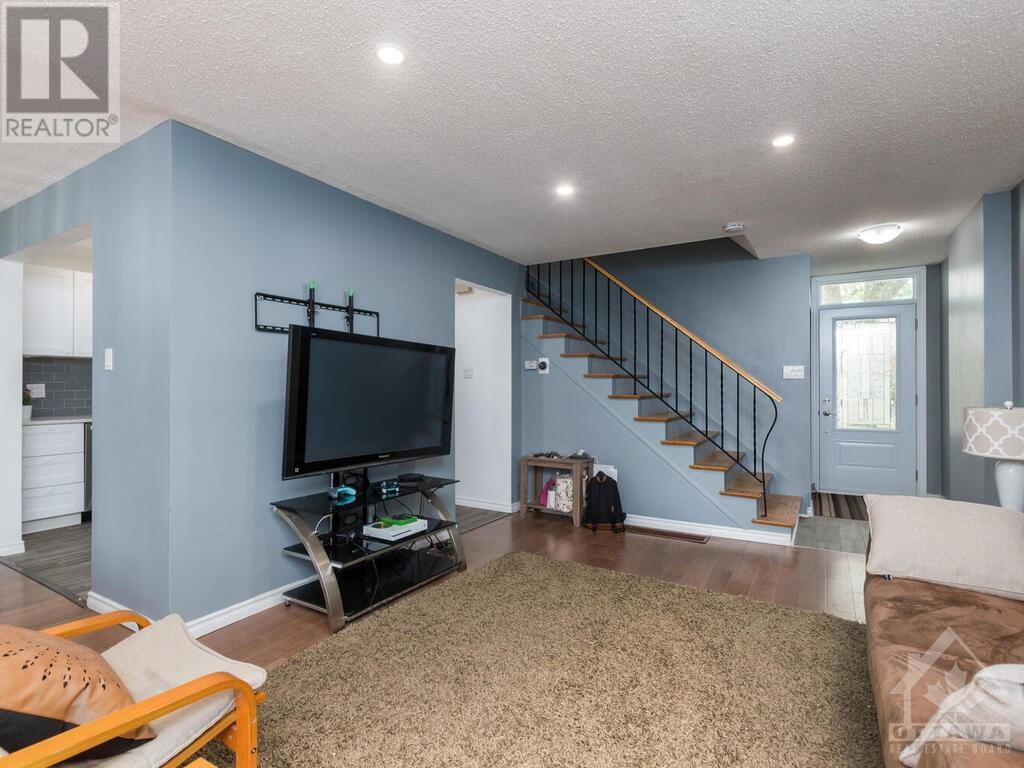 5 Estelle Crescent, Nepean, Ontario  K2H 5W9 - Photo 5 - 1355513