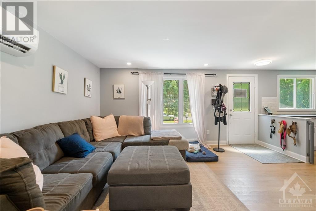 44 Lazy Nol Court, Stittsville, Ontario  K2A 1T5 - Photo 6 - 1352561