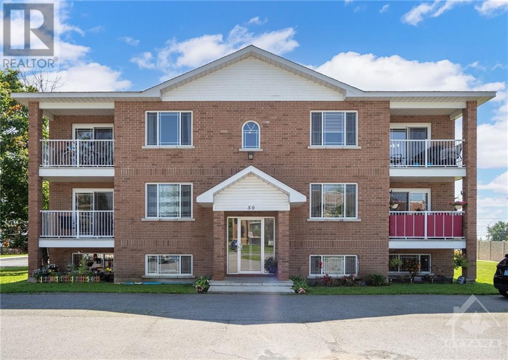 50 SIMCOE STREET, long sault, Ontario