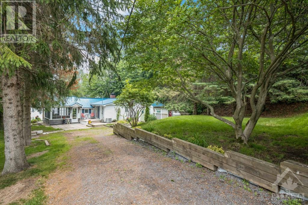 2167 Joseph Street, Lefaivre, Ontario  K0B 1J0 - Photo 2 - 1356204