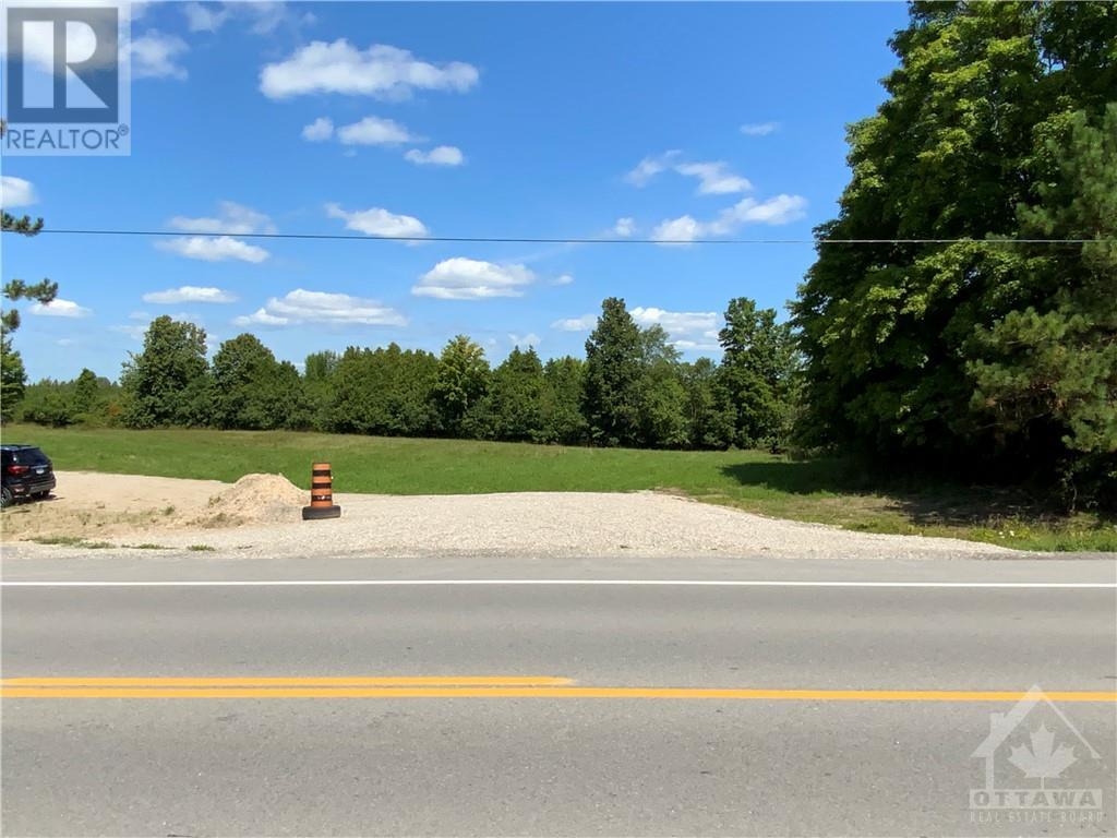 1688 l1 RIDEAU FERRY ROAD, perth, Ontario