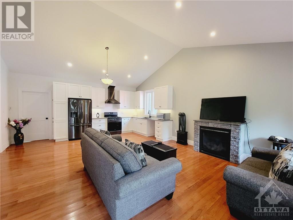 653 Bayview Drive, Ottawa, Ontario  K0A 3M0 - Photo 4 - 1356239