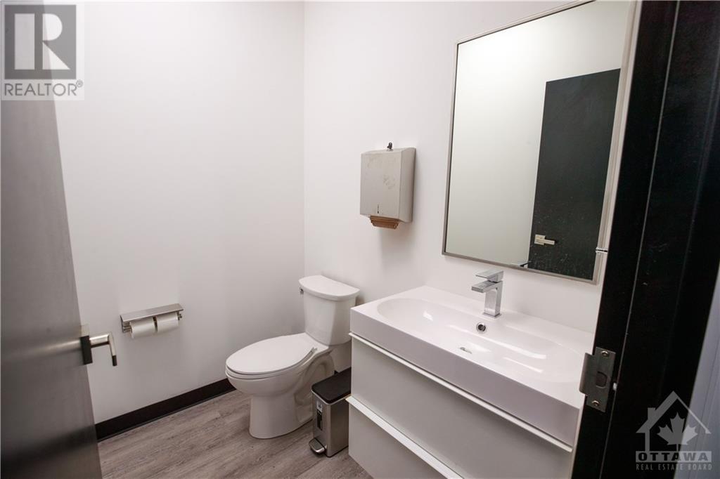 2310 St Laurent Boulevard Unit#208, Ottawa, Ontario  K1G 5H9 - Photo 12 - 1356255