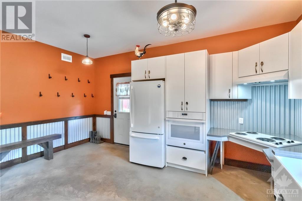 3o1 Maberly Station Road, Maberly, Ontario  K0H 2B0 - Photo 11 - 1356260