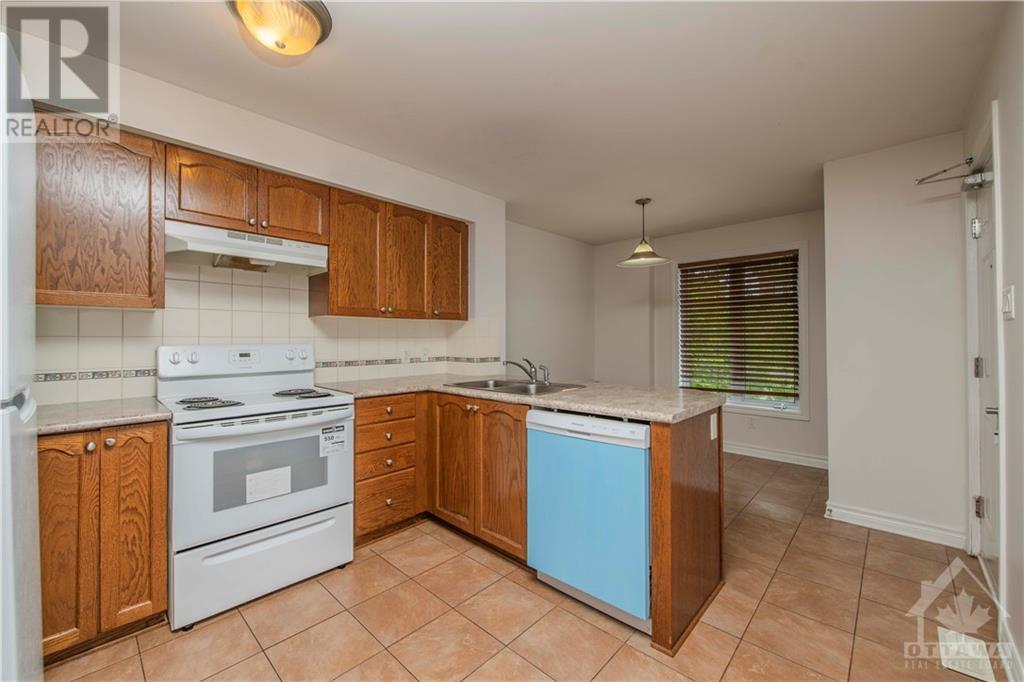 722 Chapman Mills Drive Unit#a, Ottawa, Ontario  K2J 3V2 - Photo 4 - 1355770