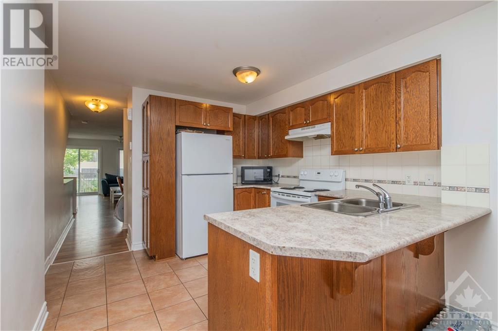 722 Chapman Mills Drive Unit#a, Ottawa, Ontario  K2J 3V2 - Photo 8 - 1355770