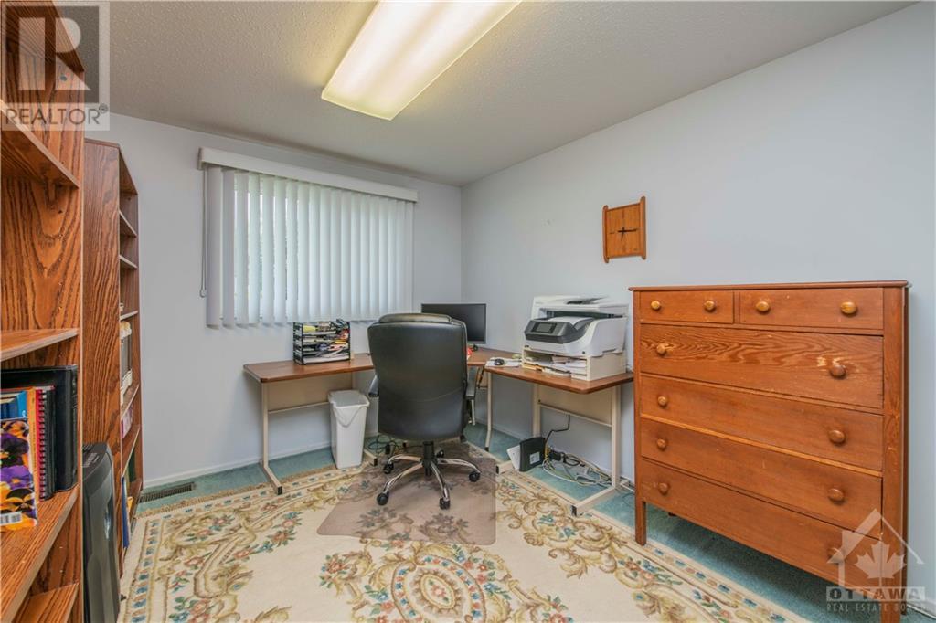 15 Onondaga Court, Ottawa, Ontario  K2E 5M7 - Photo 13 - 1339571