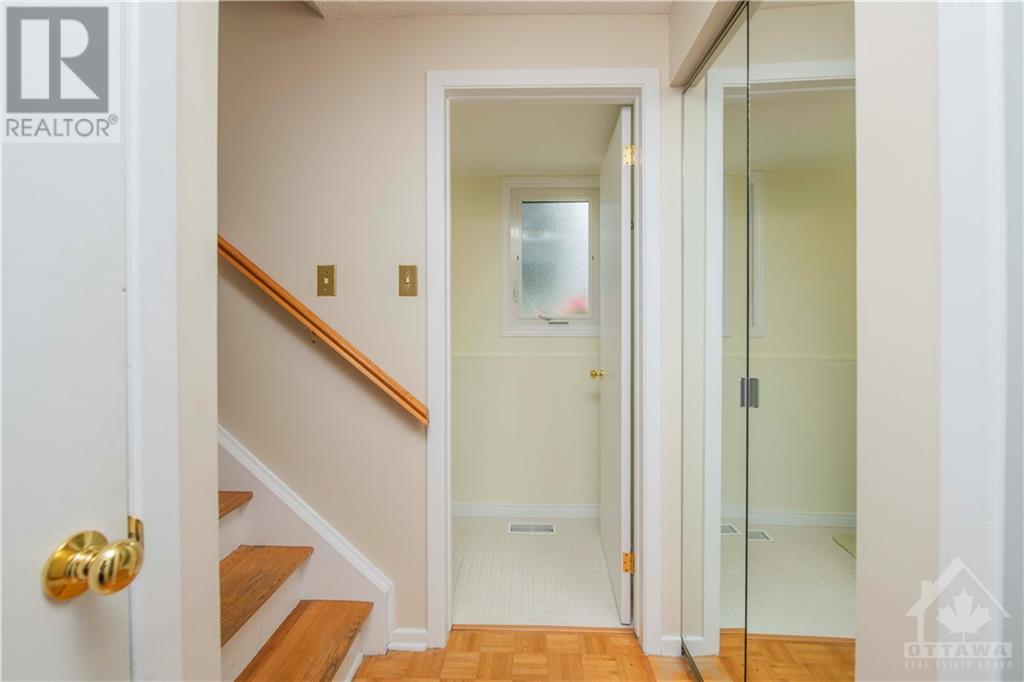 15 Onondaga Court, Ottawa, Ontario  K2E 5M7 - Photo 17 - 1339571