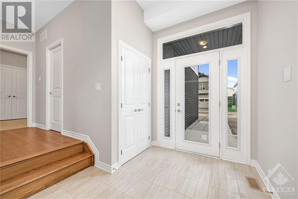 617 Enclave Lane, Rockland, Ontario  K4K 0M8 - Photo 2 - 1354948