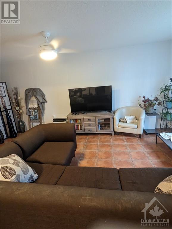 477-479 Telegraph Street, Alfred, Ontario  K0B 1A0 - Photo 4 - 1356782