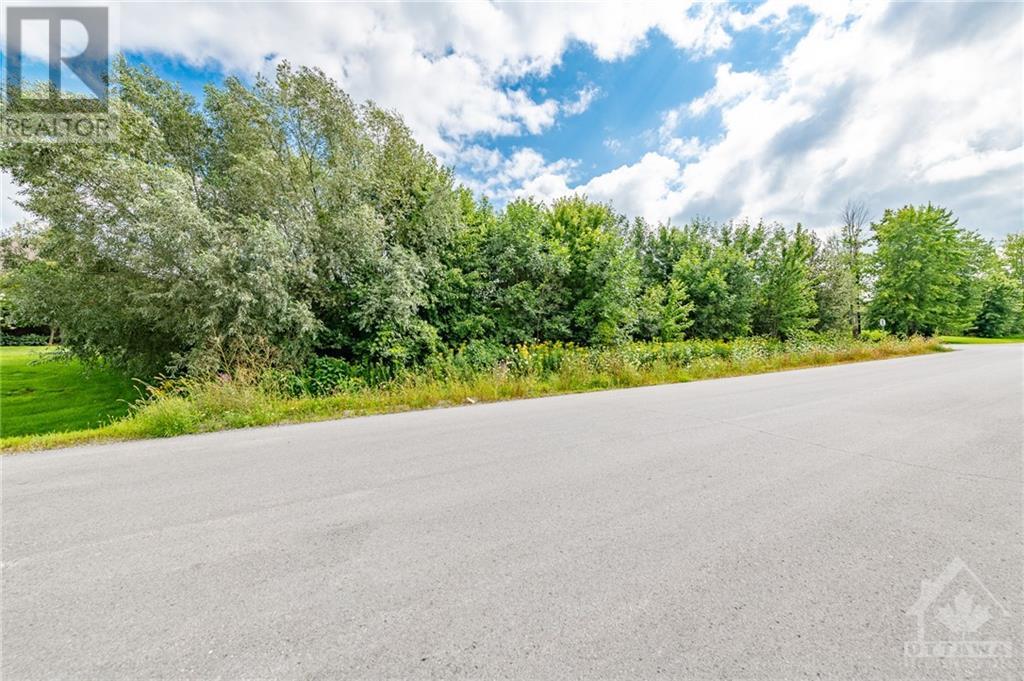 496 Tullamore Street, Ottawa, Ontario  K1X 0A4 - Photo 2 - 1356572
