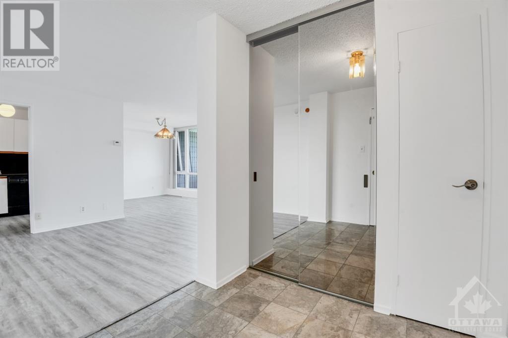 2625 Regina Street Unit#1407, Ottawa, Ontario  K2B 5W8 - Photo 5 - 1356096