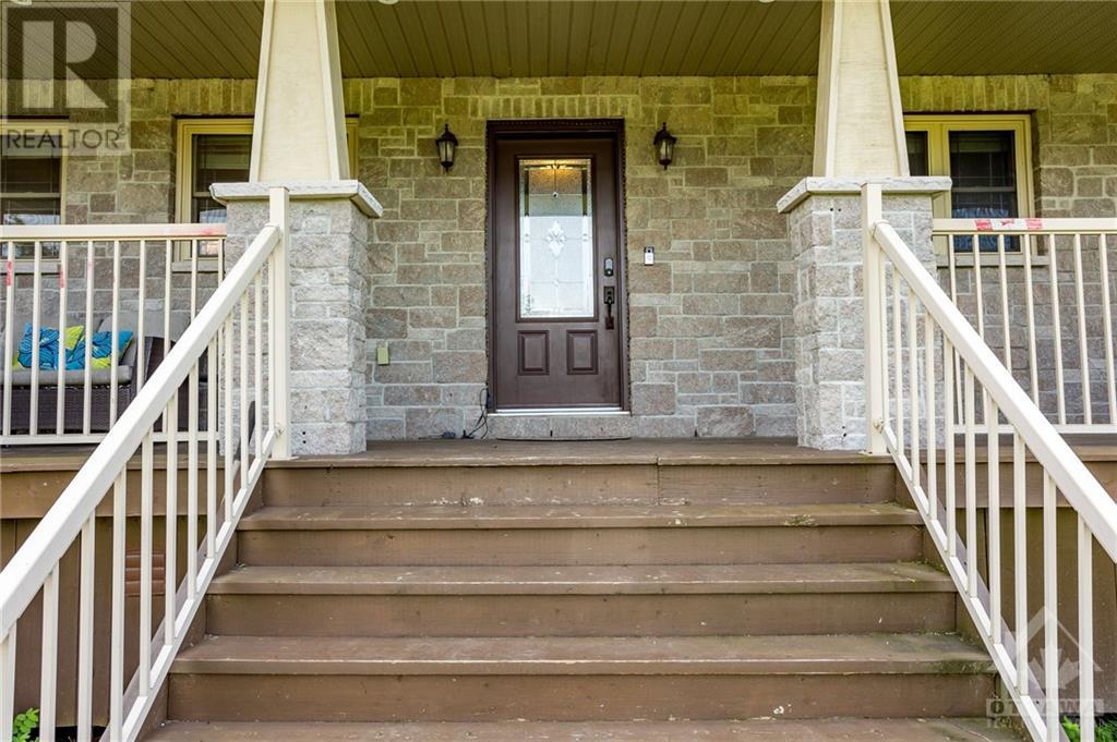 141 Shanna Avenue, Carleton Place, Ontario  K7C 3P1 - Photo 2 - 1356016