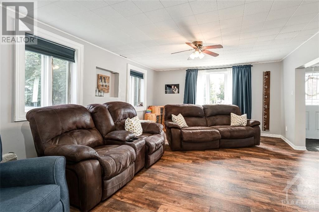 201 Jack Street, Kemptville, Ontario  K0G 1J0 - Photo 8 - 1357195