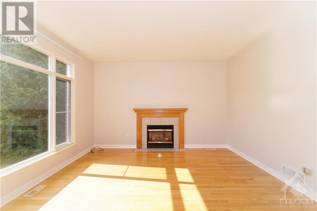 15 Evanshen Crescent, Kanata, Ontario  K2K 2Z6 - Photo 12 - 1357413