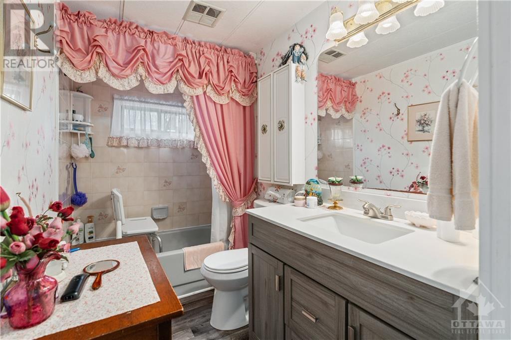 8250 County Road 17 Road Unit#505, Rockland, Ontario  K4K 1K7 - Photo 10 - 1357211