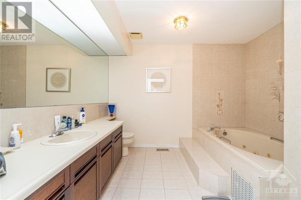 17 Waterford Way, Ottawa, Ontario  K2E 7V4 - Photo 21 - 1357477