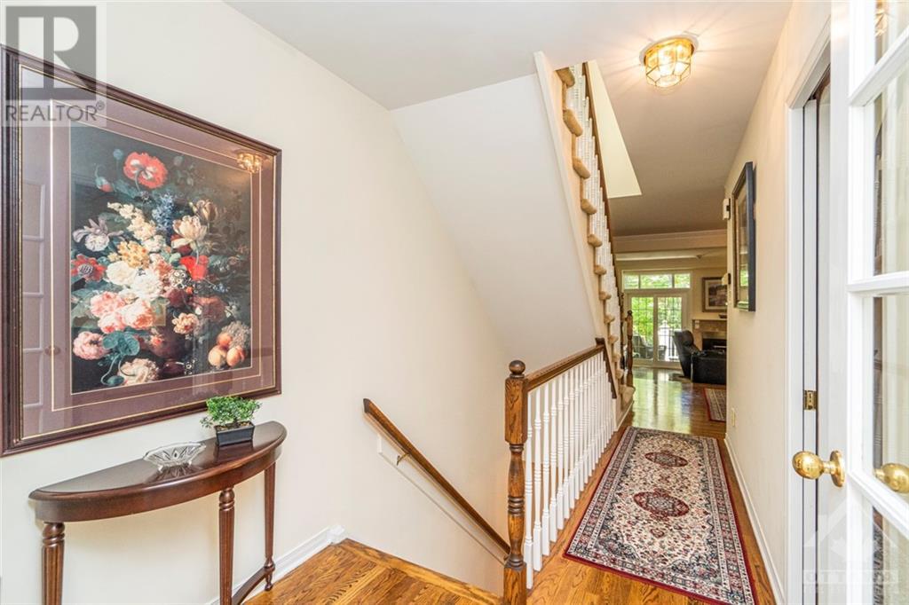 17 Waterford Way, Ottawa, Ontario  K2E 7V4 - Photo 3 - 1357477