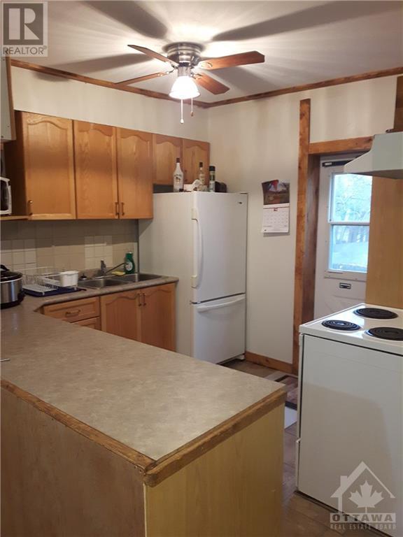 130,132,134 Prescott Street, Kemptville, Ontario  K0G 1J0 - Photo 11 - 1357754