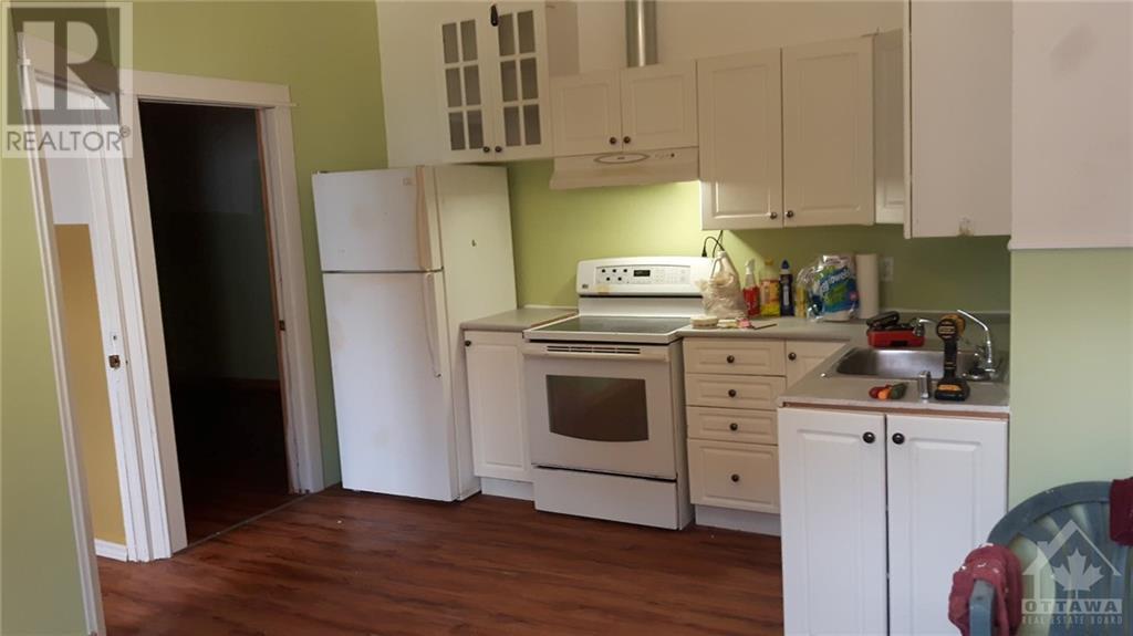 130,132,134 Prescott Street, Kemptville, Ontario  K0G 1J0 - Photo 15 - 1357754