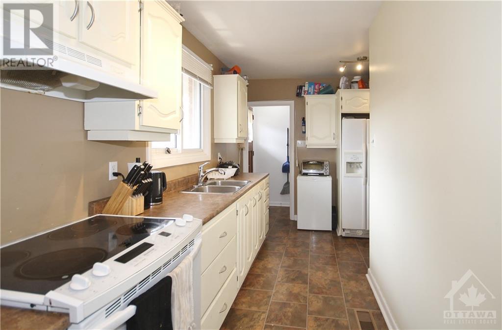 1344 Henry Farm Drive, Ottawa, Ontario  K2C 2E4 - Photo 9 - 1357512