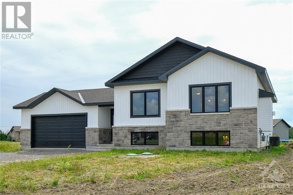 30 Isobel Mcewan Street, Arnprior, Ontario  K7S 3G8 - Photo 2 - 1356739