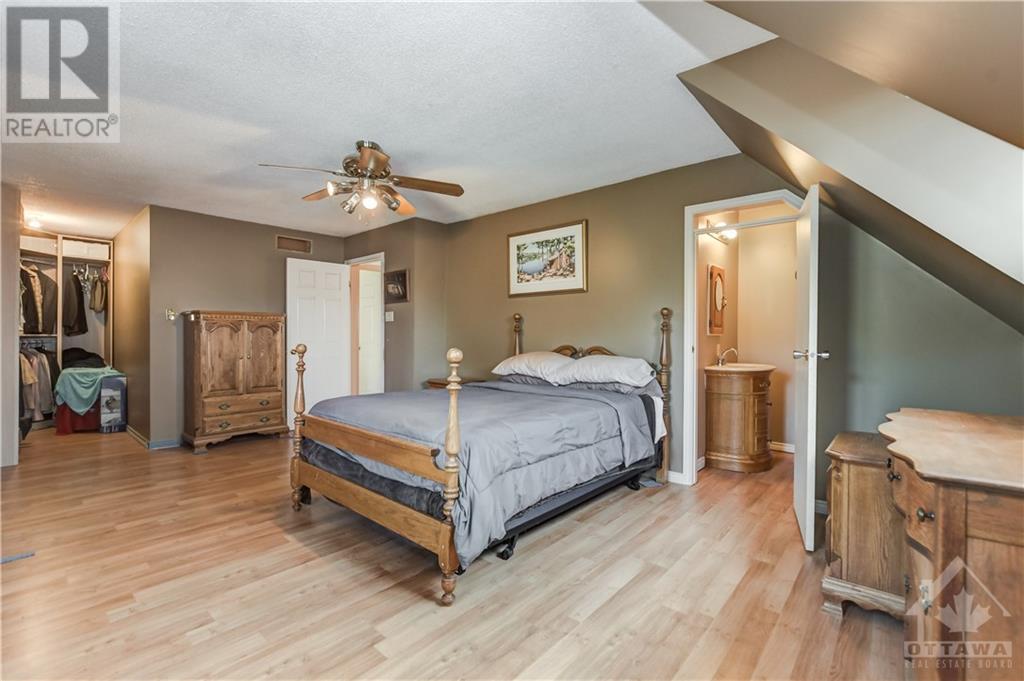 2770 Pierrette Drive, Cumberland, Ontario  K4C 1B6 - Photo 12 - 1357792