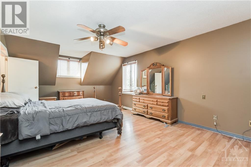 2770 Pierrette Drive, Cumberland, Ontario  K4C 1B6 - Photo 13 - 1357792