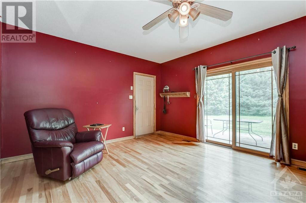 2770 Pierrette Drive, Cumberland, Ontario  K4C 1B6 - Photo 4 - 1357792
