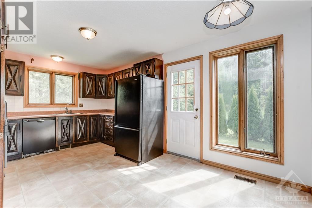 2770 Pierrette Drive, Cumberland, Ontario  K4C 1B6 - Photo 8 - 1357792