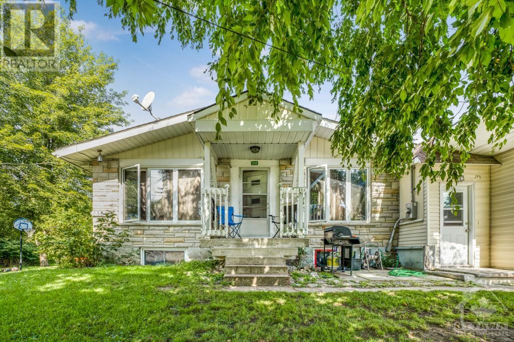 1354-1358 DU PARC AVENUE, rockland, Ontario