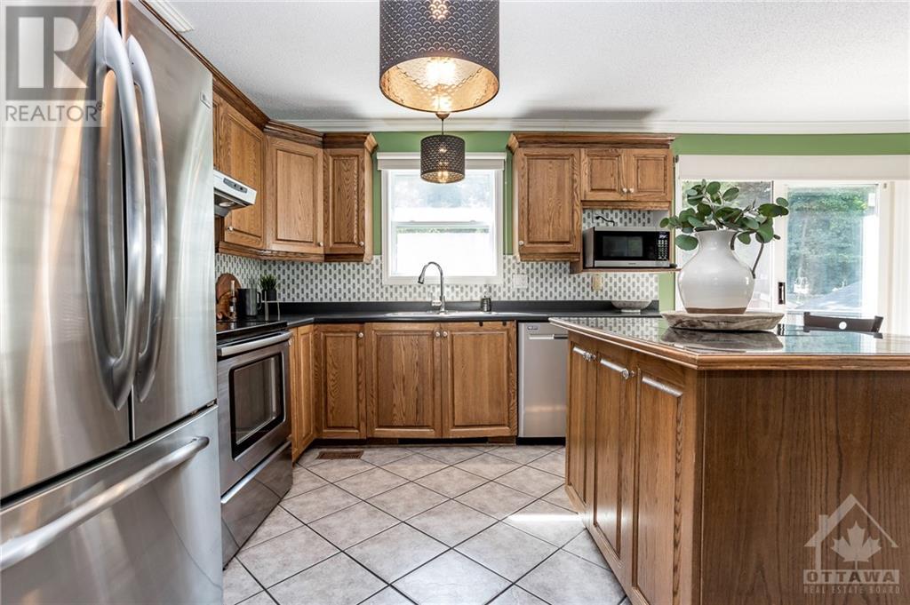 3384 Descotes Circle, Rockland, Ontario  K4K 1A8 - Photo 13 - 1358291