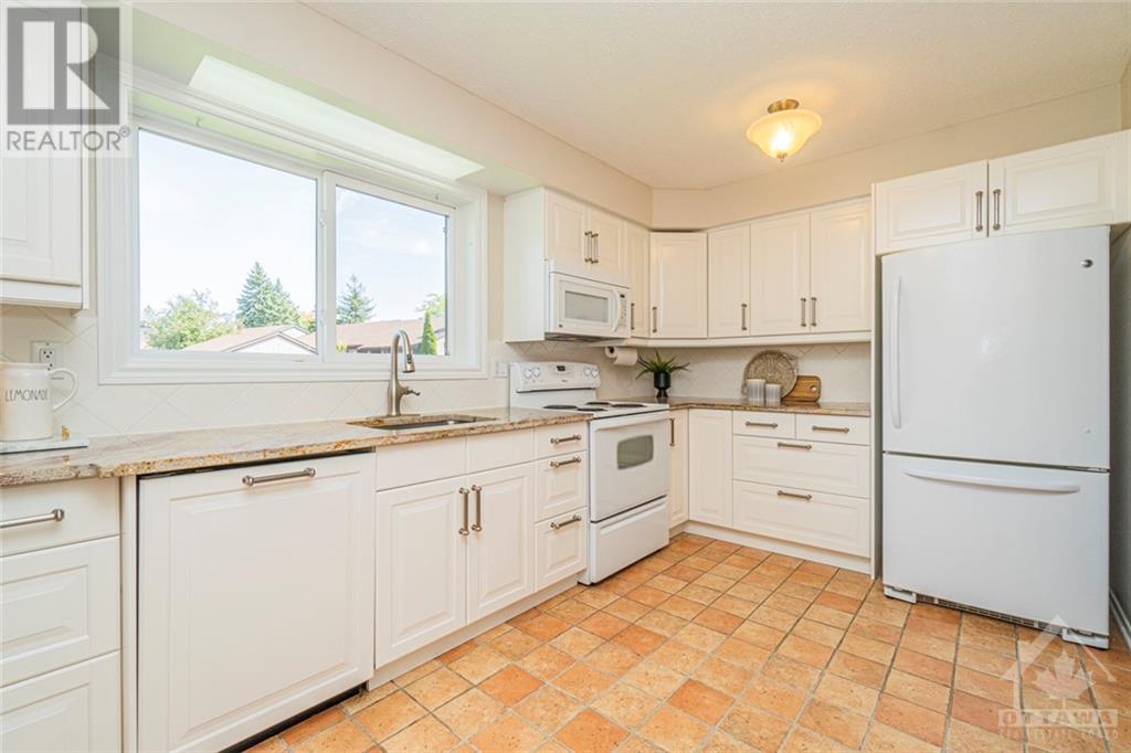 27 Glen Abbey Crescent, Stittsville, Ontario  K2S 1R6 - Photo 9 - 1357934