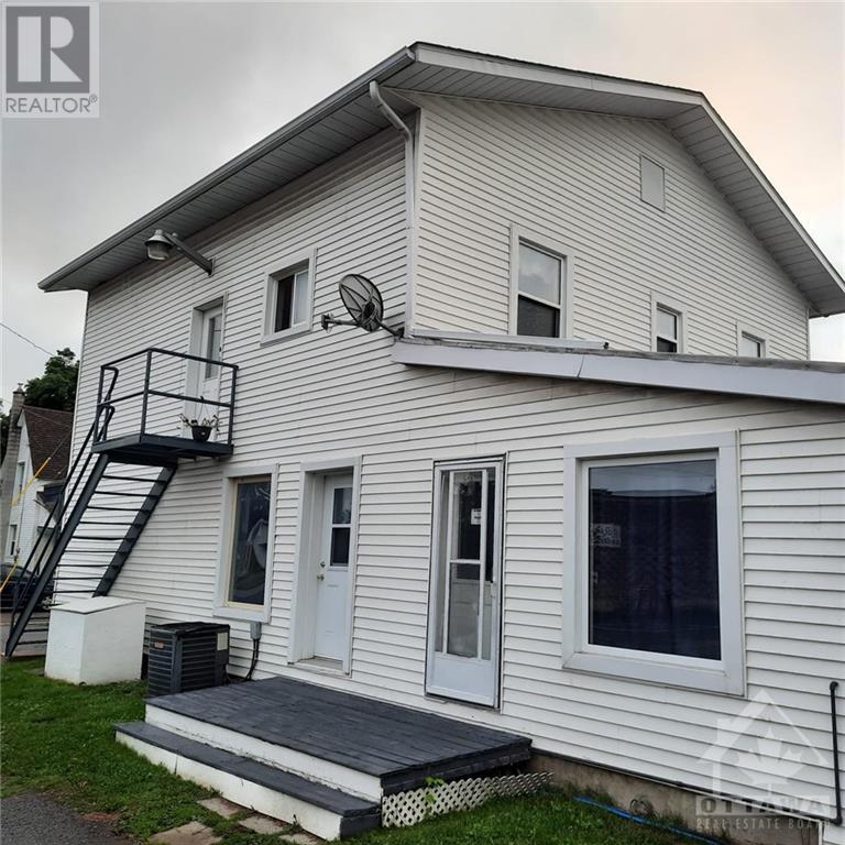 29 King Street, Chesterville, Ontario  K0C 1H0 - Photo 2 - 1357387