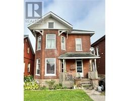 38 RUSSELL STREET E, smiths falls, Ontario