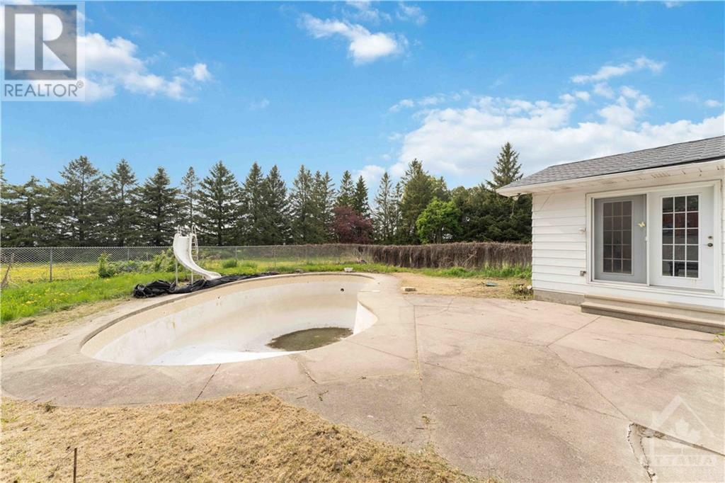 6545 Old Richmond Road, Richmond, Ontario  K2A 2Z0 - Photo 3 - 1358562