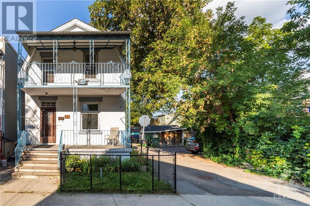 49 ROSLYN AVENUE, ottawa, Ontario
