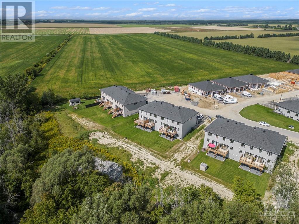 996 Cologne Street, Embrun, Ontario  K0A 1W0 - Photo 4 - 1358045