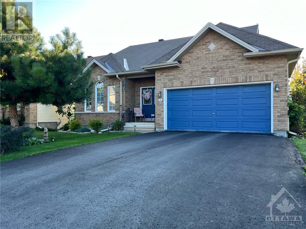 5 Edward Vince Evans Court, Arnprior, Ontario  K7S 0C6 - Photo 2 - 1358690