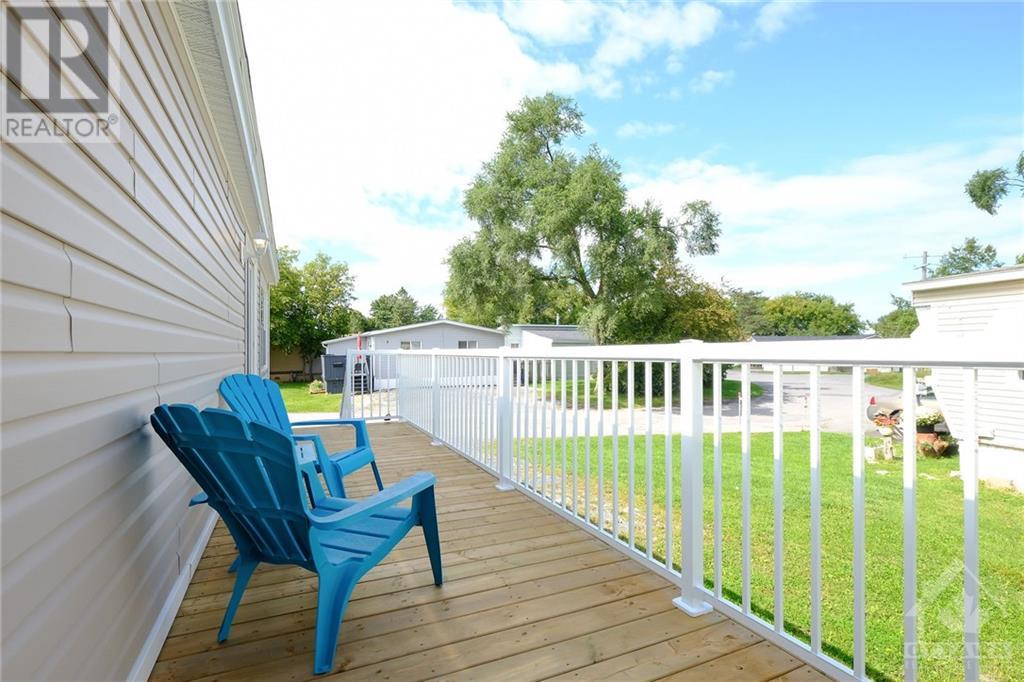 11 Bonner Street, Nepean, Ontario  K2H 7S9 - Photo 8 - 1358694