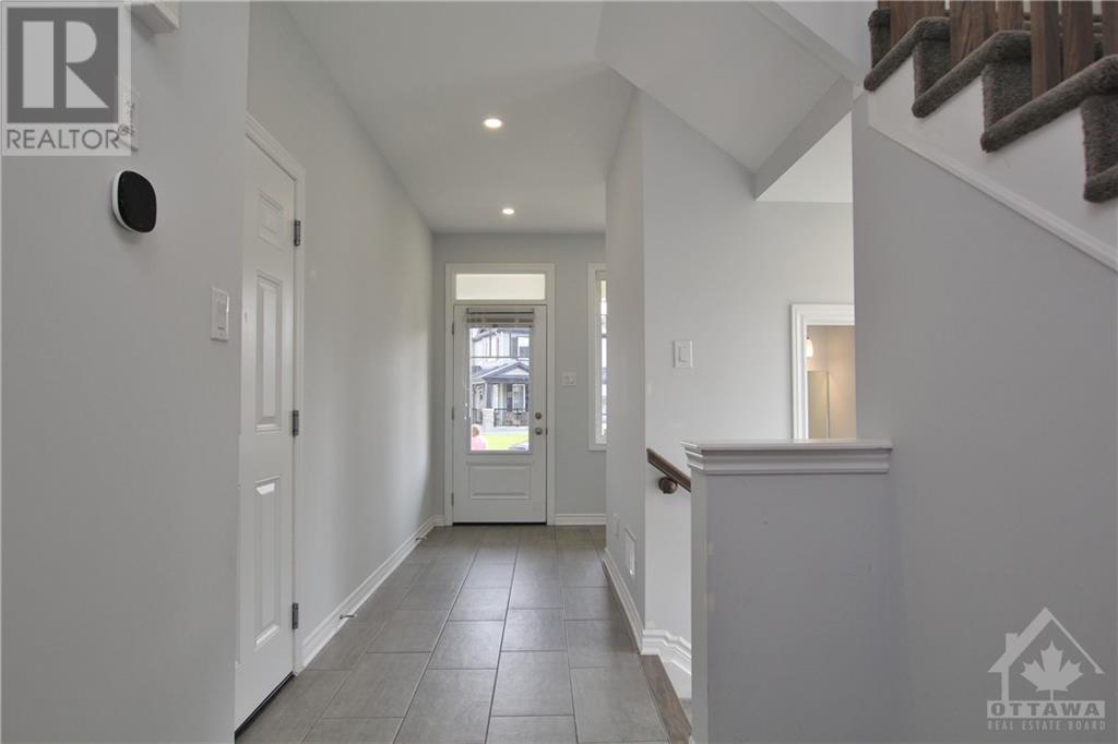 116 Unity Place, Ottawa, Ontario  K2S 2Y8 - Photo 4 - 1358736